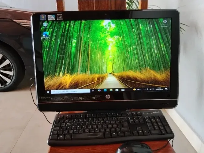 Vendo computador HP all in one modelo 200 5120br usado. Com teclado, mouse e SSD de 01tb