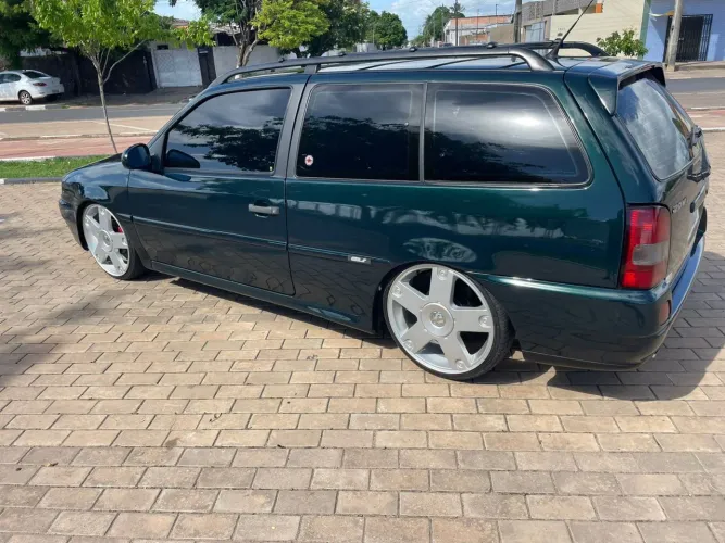 Volkswagen Parati GLS 2.0 MI 2/4p 1997