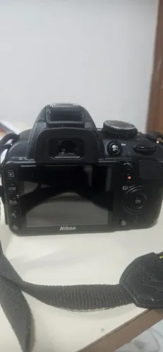 Câmera Nikon DSLR d3100
