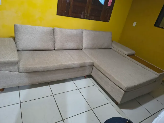Sofá em linho super confortável