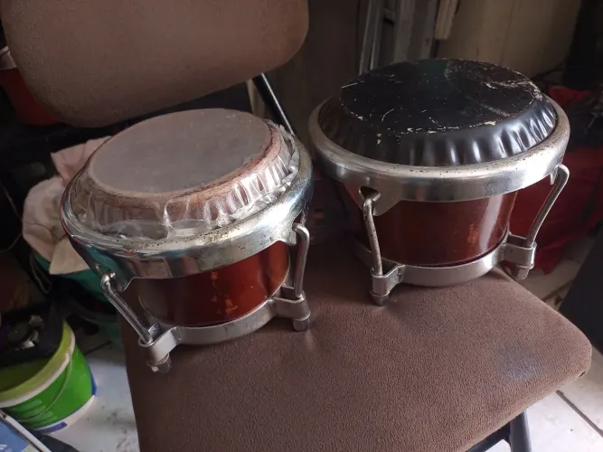Estrumento músical de percussão.