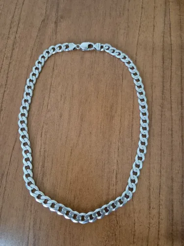 Cordão de prata