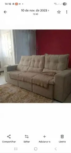 Vendo sofá retratiu semi novo em ótimo estado interessados chamar no zap *