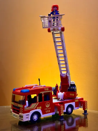 PLAYMOBIL CAMINHÃO BOMBEIRO 