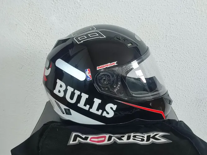 Capacete Norisk FF391 Nba Chicago Bulls