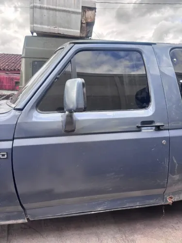 Porta Dianteira Esquerda F1000 F4000 1993 1994 1995 1996 1997 1998
