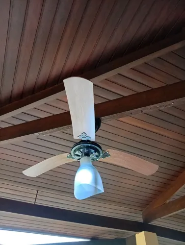 Vende se 3ventilador de teto com com controle por apenas 280reais