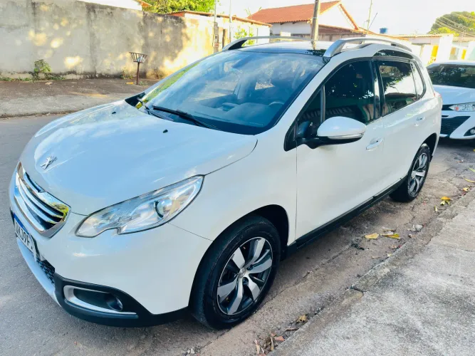 Peugeot 2008 Griffe 1.6 Flex 16V 5P Aut. 2017