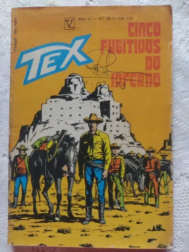 Revista TEX CINCO FUGITIVOS DO INFERNO, MAS REVISTA USADA COM MARCAS DO TEMPO E DE USO.