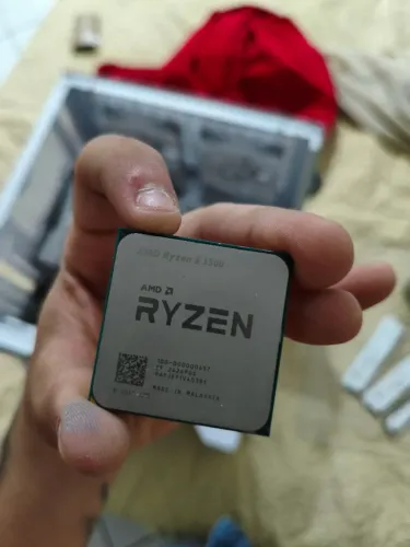 PROCESSADOR RYZEN 5 5500, 1 MES DE USO, 399 PRA VENDER LIGEIRO!!
