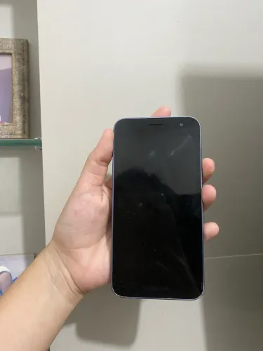 Samsung Galaxy J2 Core na cor lavanda