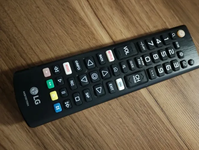Vendo controle de smart tv LG original por 30 reais para vir retirar ok não faço entrega 