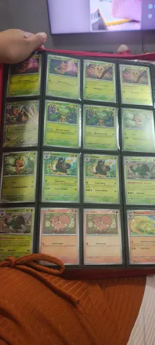 50 cartas de Pokémon