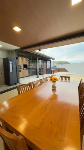 Casa para Venda em Macaé, Vale dos Cristais, 4 dormitórios, 3 suítes, 5 banheiros, 2 vagas