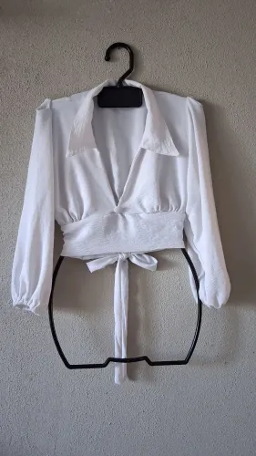 Blusa cropped