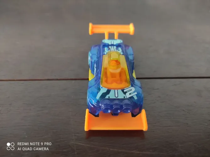 Hot Wheels Rising Heat 2019 X-Raycers