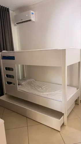 Treliche com pouco uso de MDF de excelente qualidade