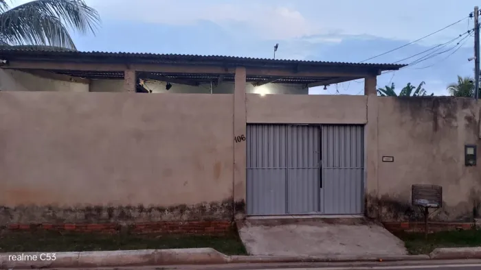 Vendo casa no montanhês