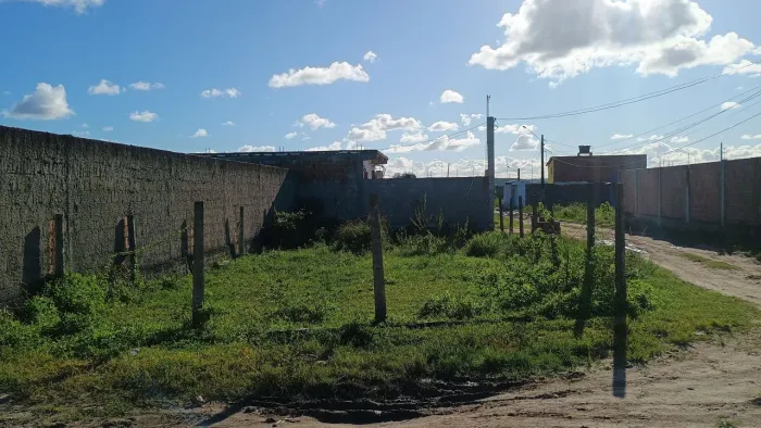 VENDO ESTE TERRENO EM NOSSA SENHORA DO Ó 