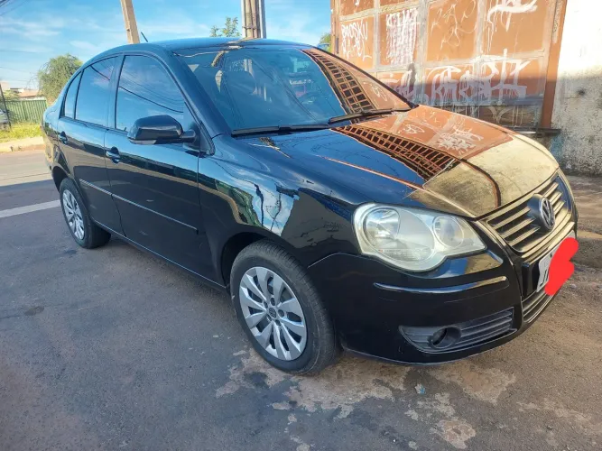 Volkswagen Polo Sedan 1.6 MI Total Flex 8V 4P 2011