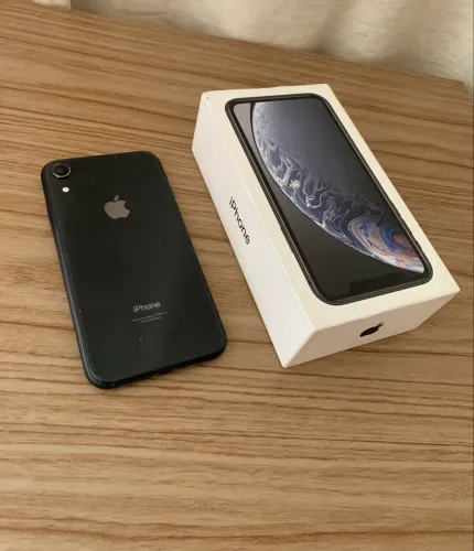 iPhone XR 64 gb (Leia a descrição)