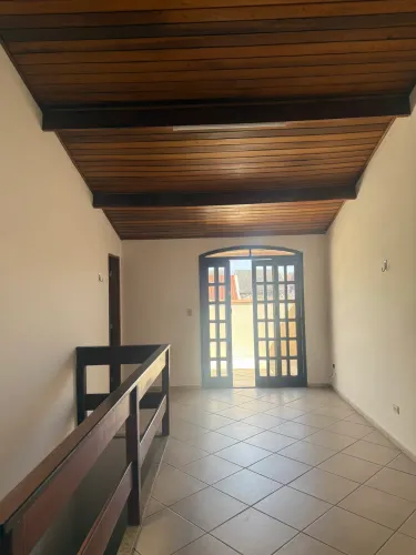 Casa Sobrado no Vista Linda