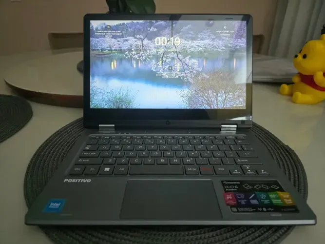 Notebook 2 em 1 Positivo Duo C4128B-3 Touch 11,6" 4GB 128GB Win 11