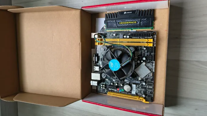Kit Upgrade Intel i5 + 8GB RAM + Placa Mãe - Funcionando Perfeito
