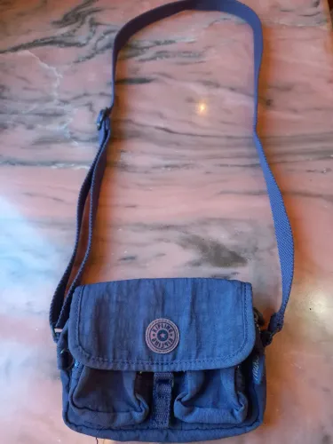 Kipling Carteira Roxa com Alça 