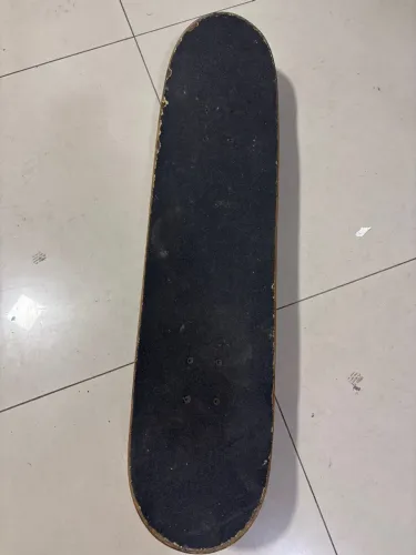 Skate suporta até 120 kg