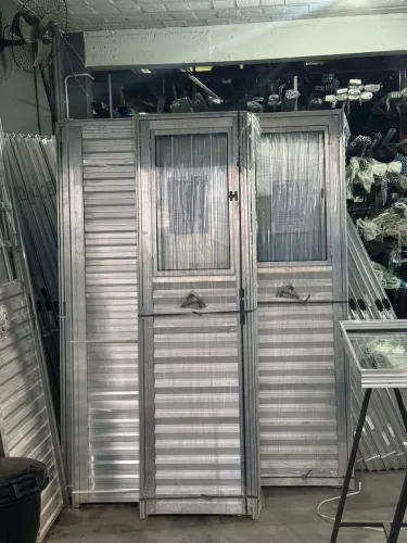 Portas de alumínio APARTIR de R$449,99 - Direto da Fábrica