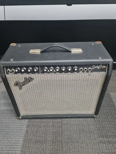 Amplificador Fender Deluxe 90