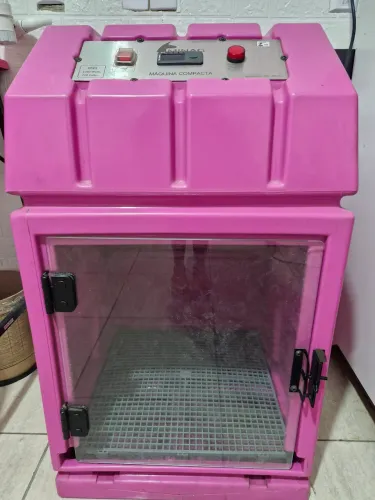 Equipamentos de banho e tosa.