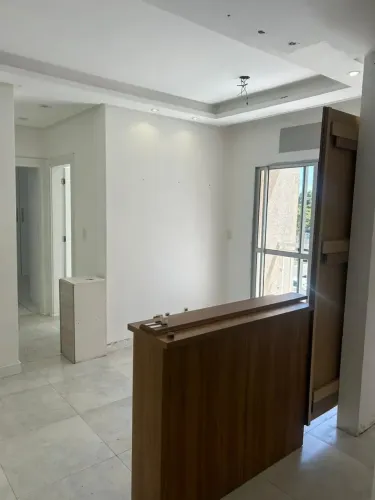 ALUGA-SE  APARTAMENTO NO ALEGRO MONTENEGRO