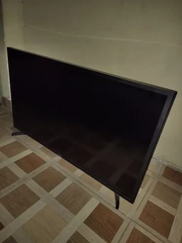 Televisão Samsung Smart TV LED de 40 ( não foi usada).