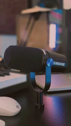 Microfone Shure MV7+, XLR e USB