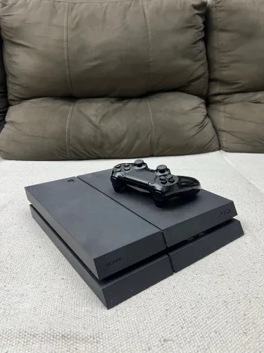 PS4 1TB com controle