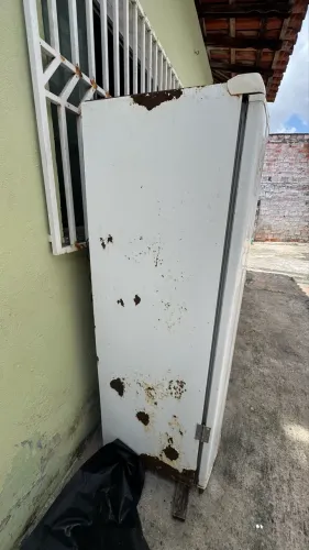 Freezer vertical cônsul