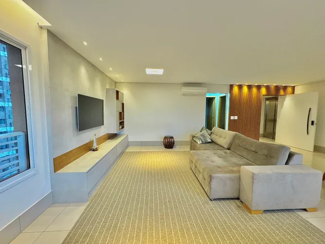 Apartamento com 150 m2, 3 suites, Cozinha Fechada, Sol da Manha, ao lado do Bougainville