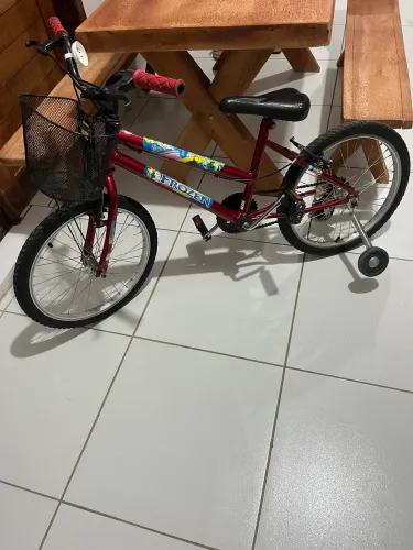 Bicicleta infantil perfeito estado