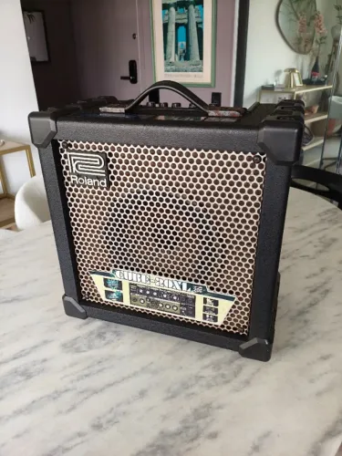 Amplificador Roland Cube 20XL Cubo para guitarra 20W