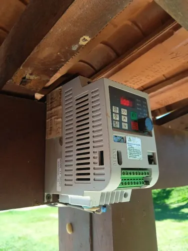 Vendo inversor de 220vlts para trifásico
