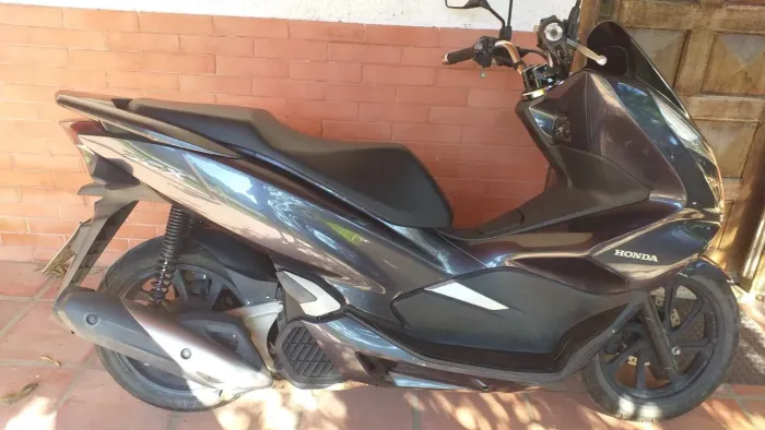 Honda PCX 2020 - 19 mil km - Único dono.