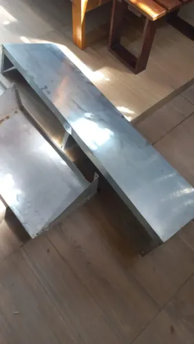 2 Prateleiras INOX medidas 1.35 x 0,35