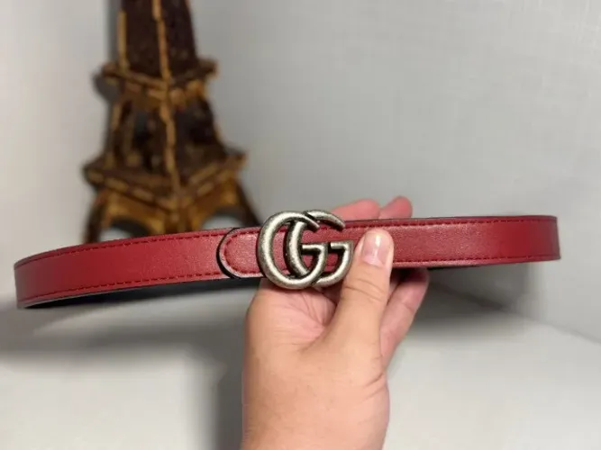 CINTO FEMININO GUCCI MARMONT GG PRATA ENVELHECIDO PREMIUM FININHO DUPLAFACE PRETO VS BORDÔ