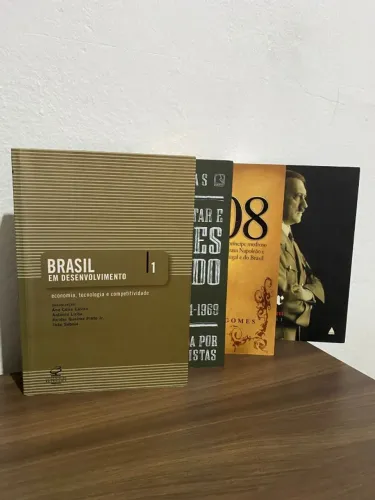 4 livros diversos politica em desenvolvimento