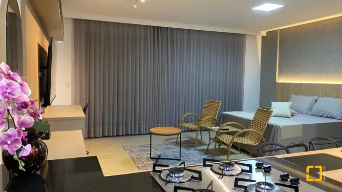 Estúdio mobiliado e decorado no Saco Grande