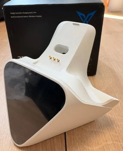 Flydigi Wireless Charger Dock 2 Pro (NOVO)