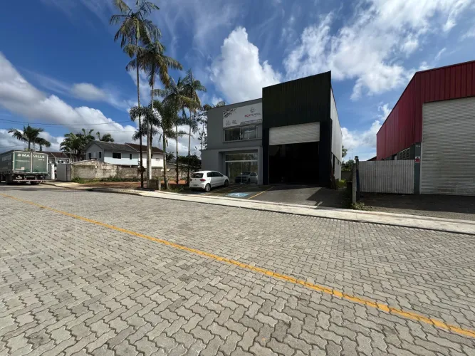 GALPÃO COMERCIAL INDUSTRIAL NO VILA NOVA | 283M² DE GALPÃO | FRENTE COM 15 METROS |