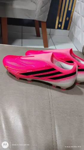Chuteira F50